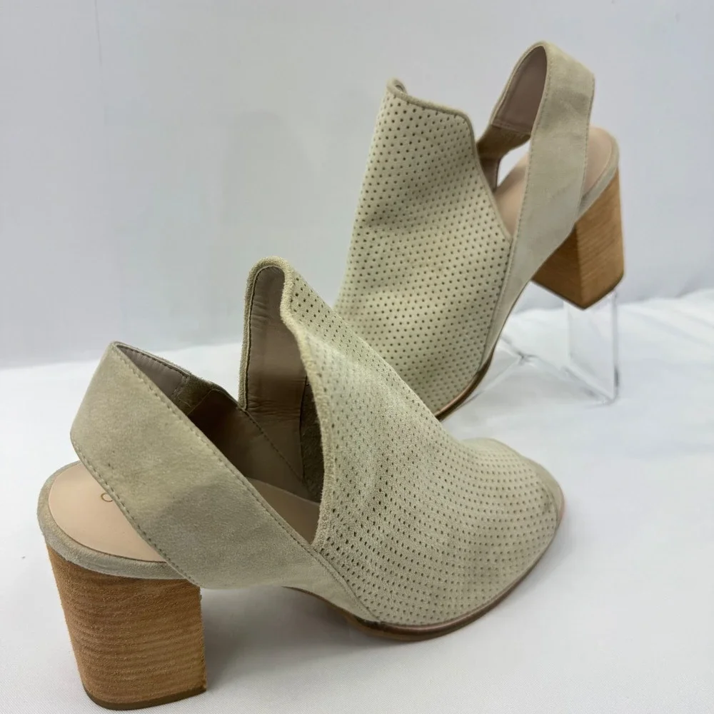 Cole Haan Grand.OS Women Beige Perforated Suede Block Heel Sandals‎ W14726 Sz 9B